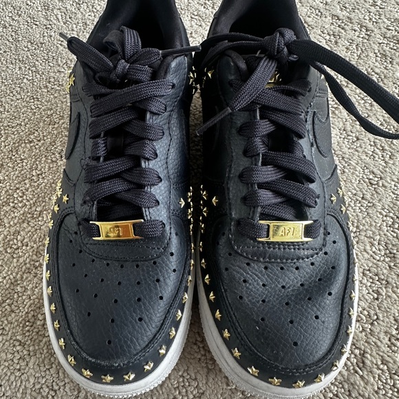 Nike Air Force 1 ‘07 Star Studded Black and Gold - Picture 2 of 4